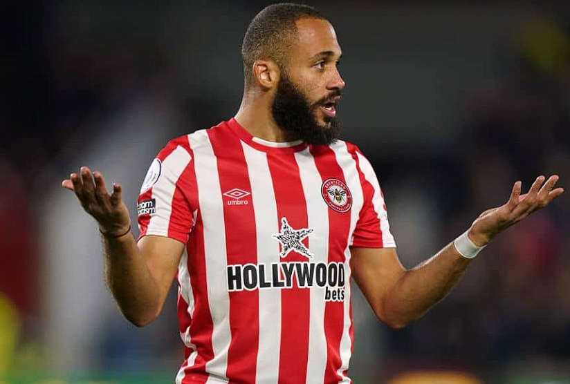 英超焦点战：姆伯莫闪耀，曼联热刺激战初现锋芒