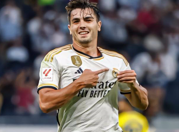 非洲杯决赛：摩洛哥惜败塞内加尔，迪亚斯点球失利后的温情慰藉